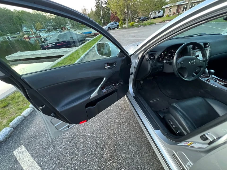 2007 Lexus IS 2nd Gen - Image 18 of 20