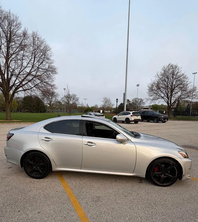 2007 Lexus IS 2nd Gen - Image 4 of 16