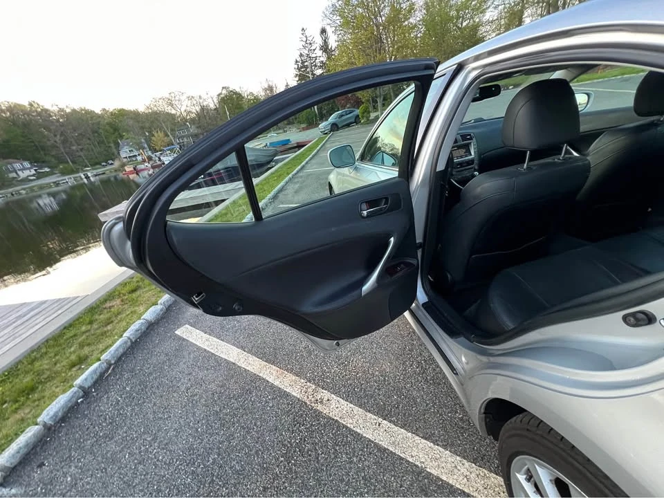 2007 Lexus IS 2nd Gen - Image 15 of 20