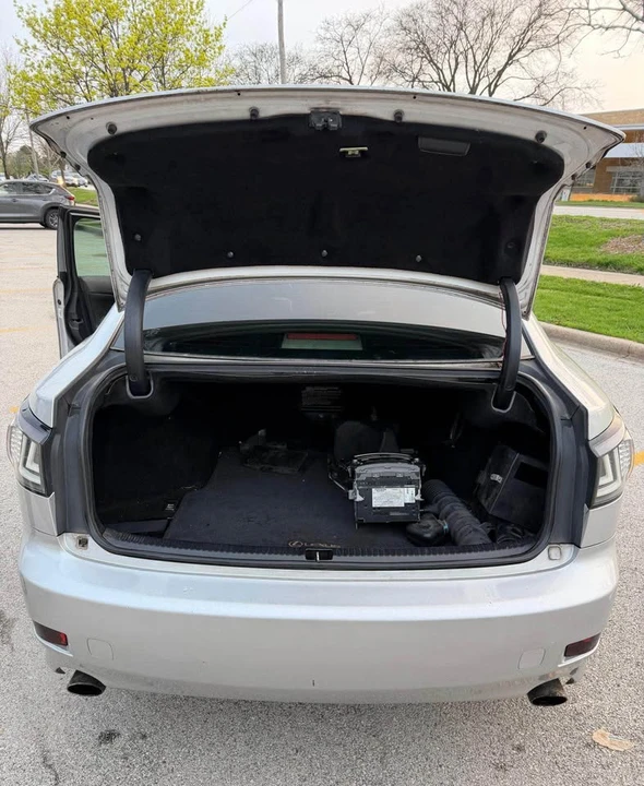 2007 Lexus IS 2nd Gen - Image 14 of 16