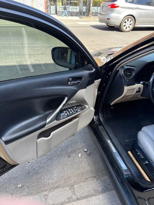 2007 Lexus IS 2nd Gen - Image 7 of 10