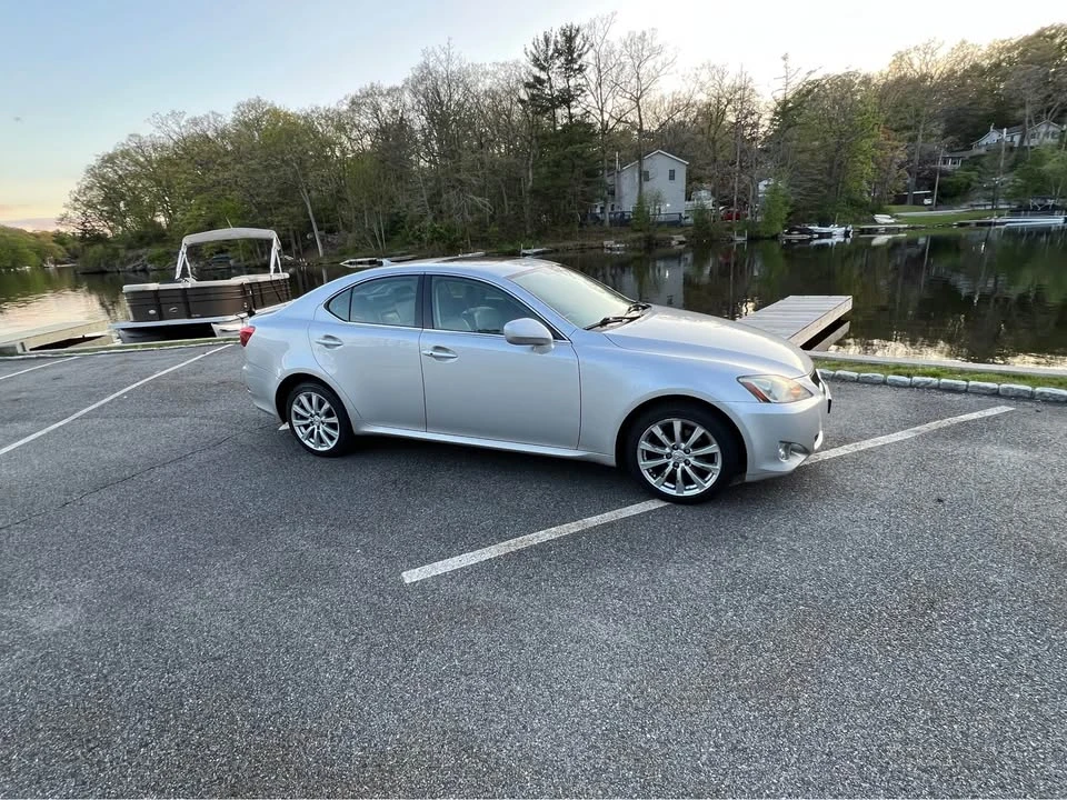 2007 Lexus IS 2nd Gen - Image 4 of 20
