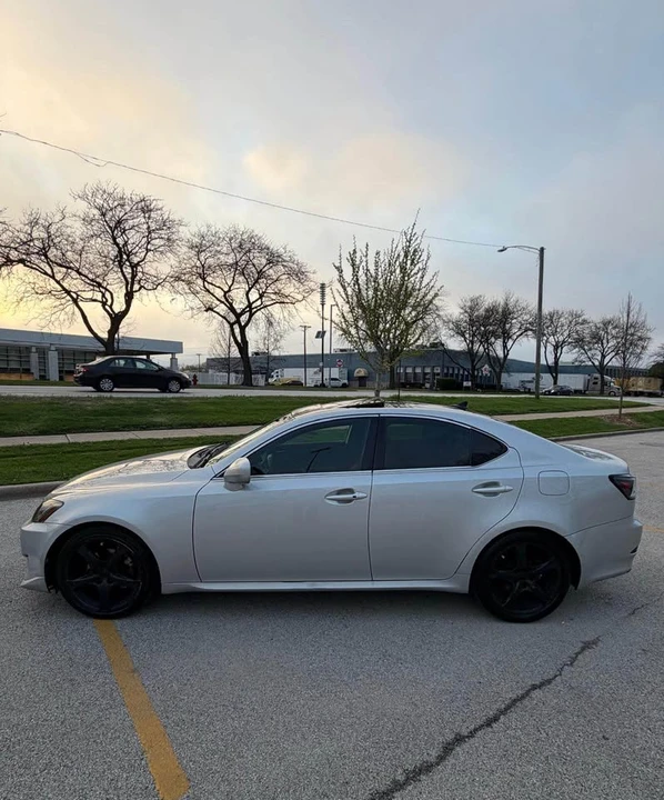 2007 Lexus IS 2nd Gen - Image 5 of 16
