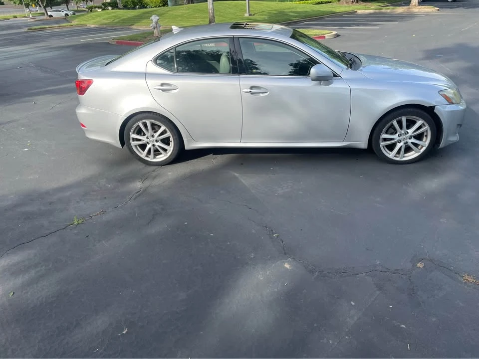 2007 Lexus IS 2nd Gen - Image 3 of 8