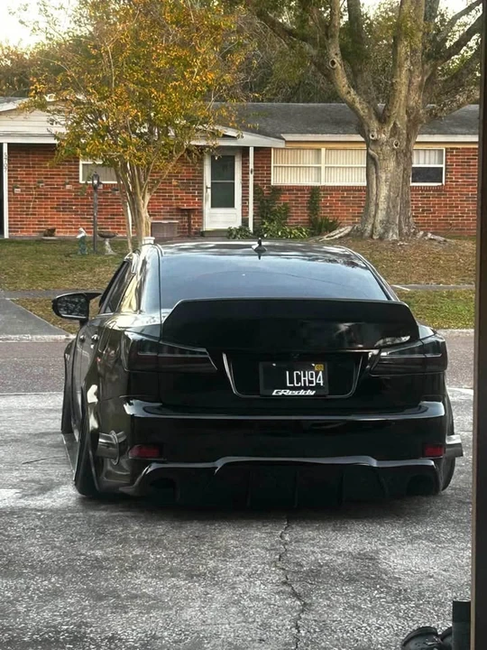 2007 Lexus IS 2nd Gen - Image 2 of 5