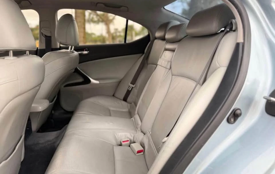 2007 Lexus IS 2nd Gen - Image 5 of 8