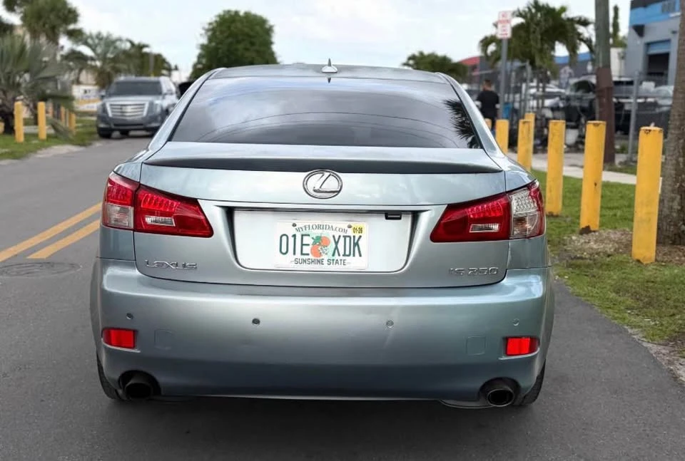 2007 Lexus IS 2nd Gen - Image 2 of 8