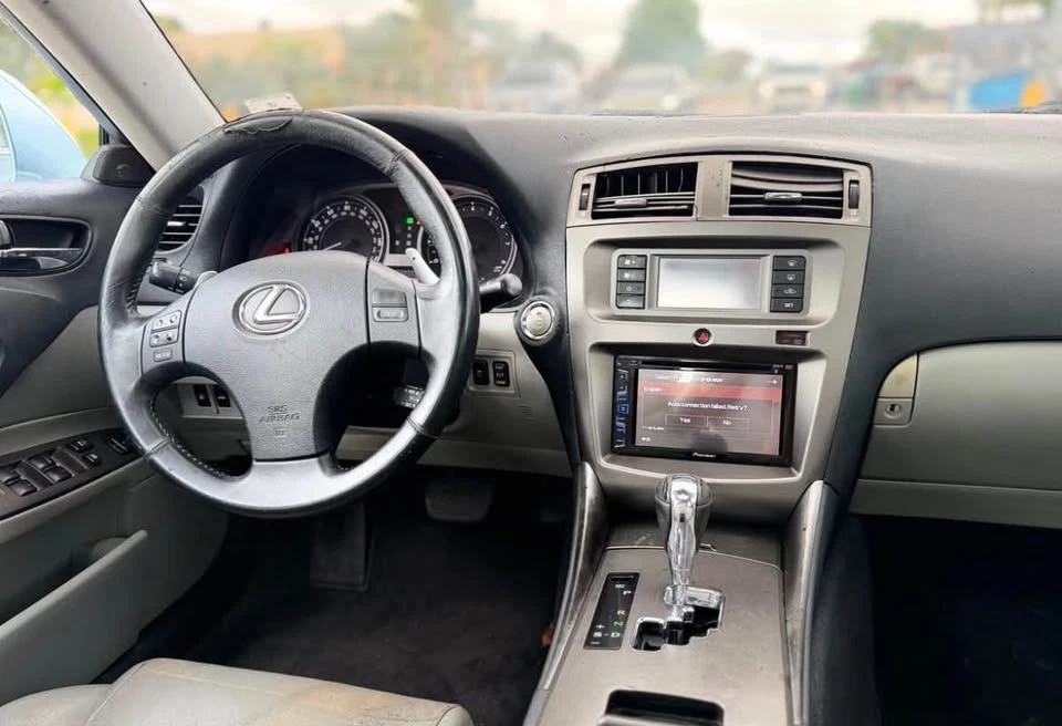 2007 Lexus IS 2nd Gen - Image 7 of 8