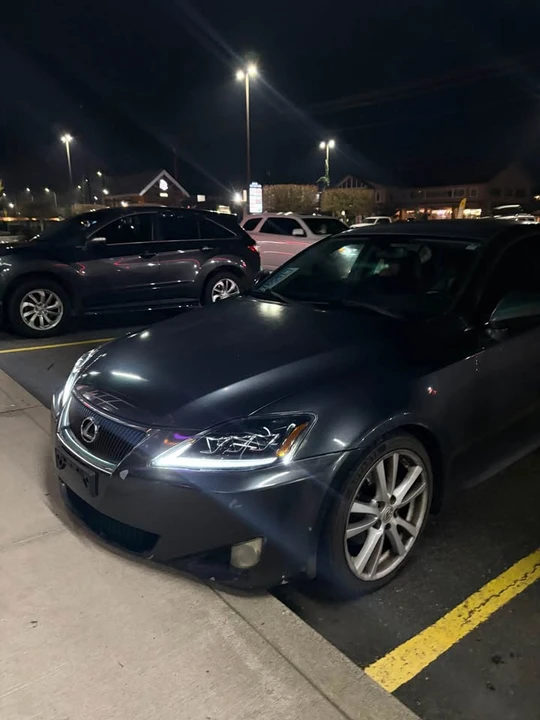 2007 Lexus IS 2nd Gen - Image 2 of 4