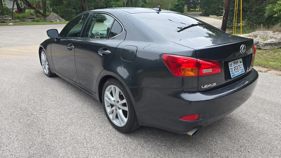 2007 Lexus IS 2nd Gen - Image 4 of 14