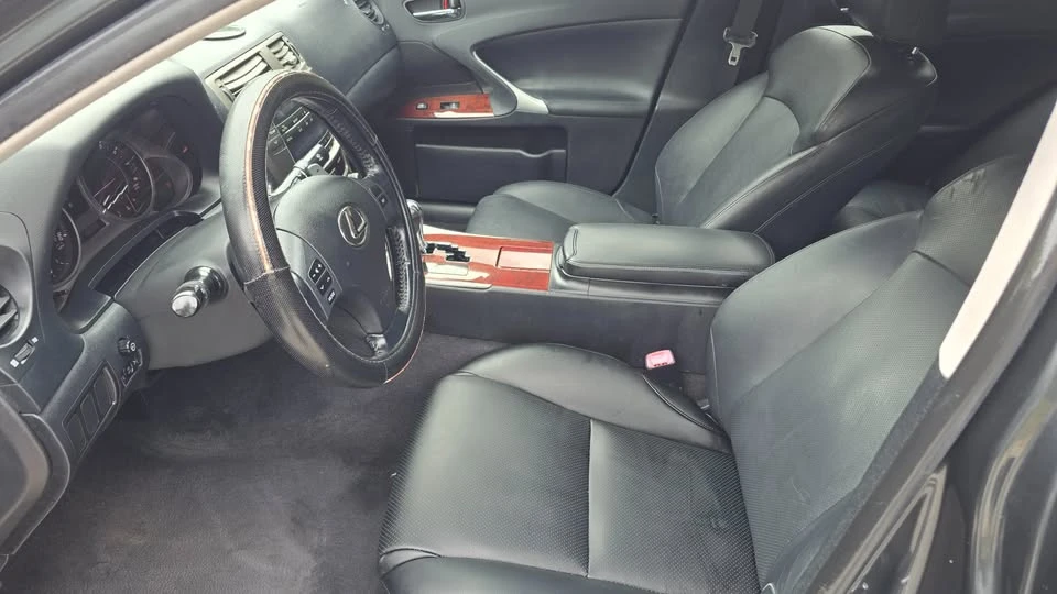2007 Lexus IS 2nd Gen - Image 10 of 14