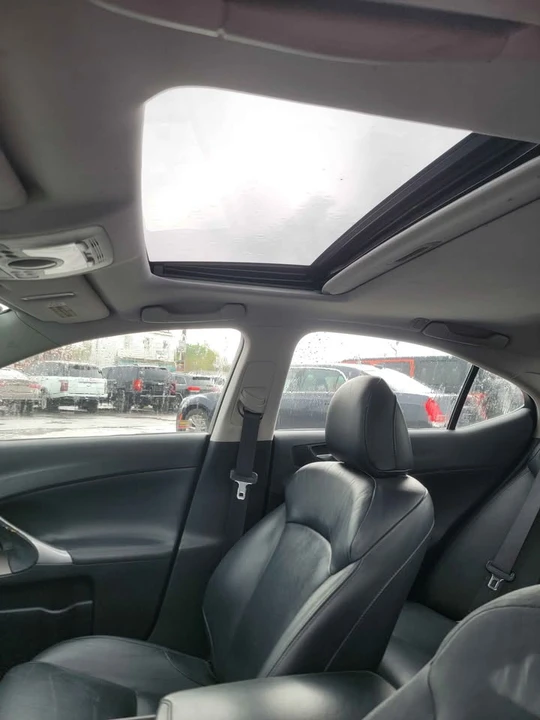 2007 Lexus IS 2nd Gen - Image 14 of 18