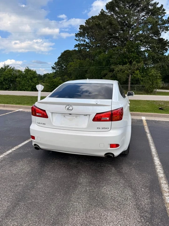 2007 Lexus IS 2nd Gen - Image 4 of 10