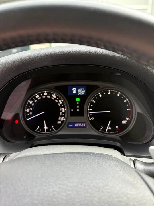 2007 Lexus IS 2nd Gen - Image 8 of 10