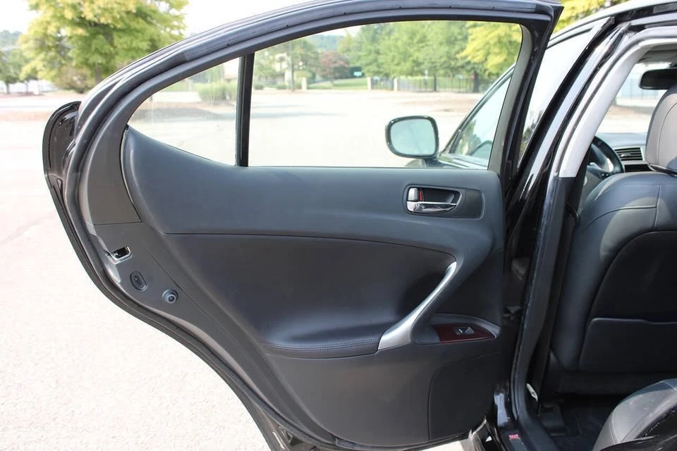 2007 Lexus IS 2nd Gen - Image 17 of 20