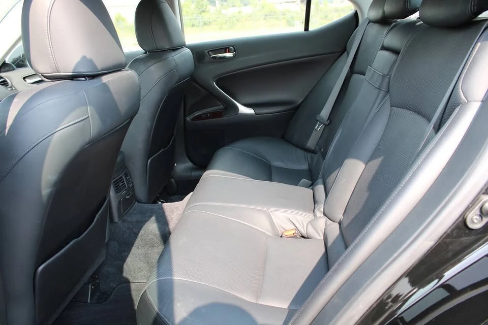 2007 Lexus IS 2nd Gen - Image 18 of 20