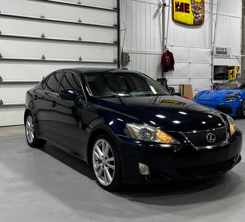 2007 Lexus IS 2nd Gen - Image 17 of 19