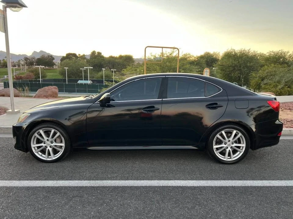 2007 Lexus IS 2nd Gen - Image 9 of 20