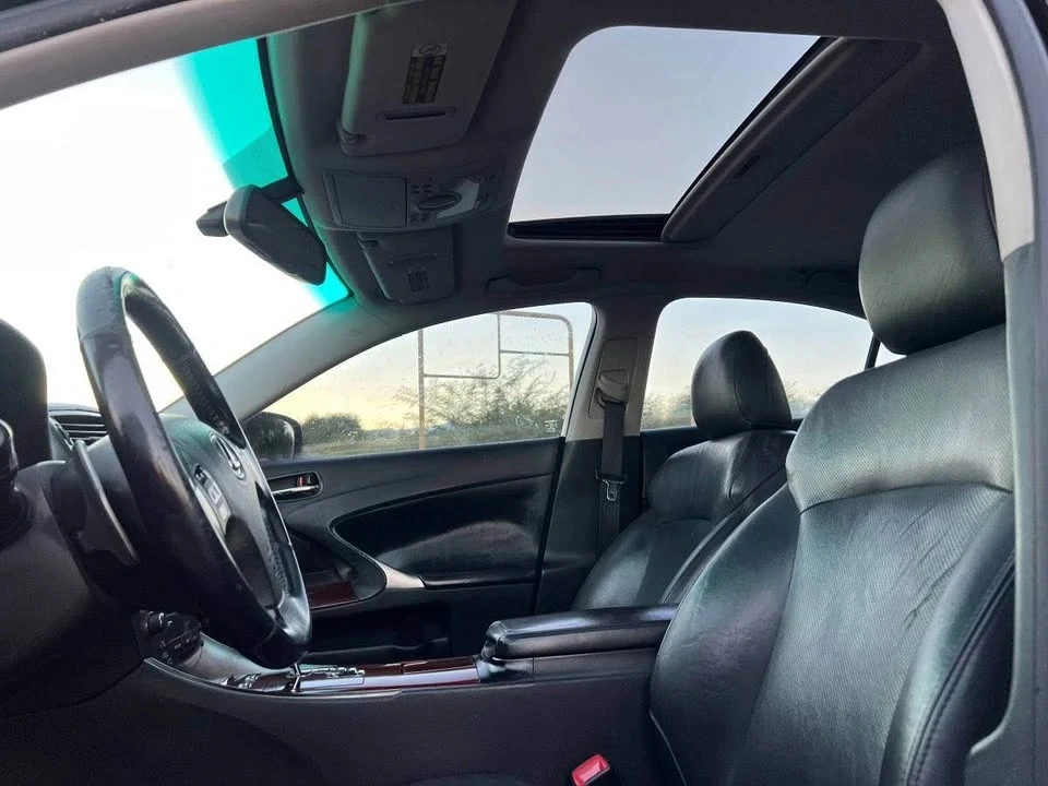 2007 Lexus IS 2nd Gen - Image 13 of 20
