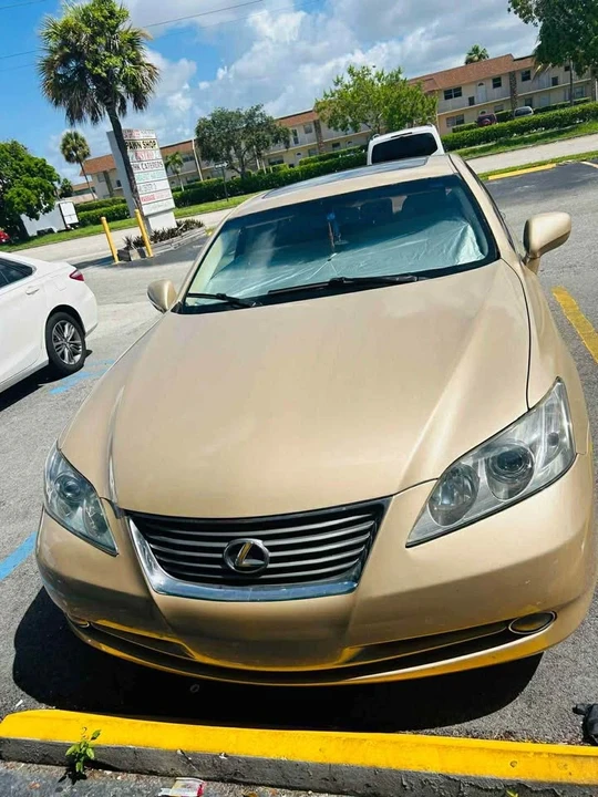 2007 Lexus IS 2nd Gen - Image 2 of 4