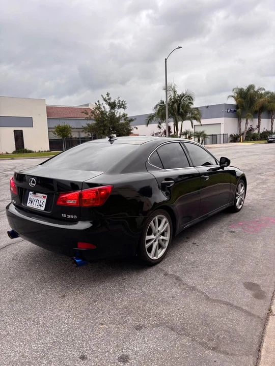 2007 Lexus IS 2nd Gen - Image 5 of 9