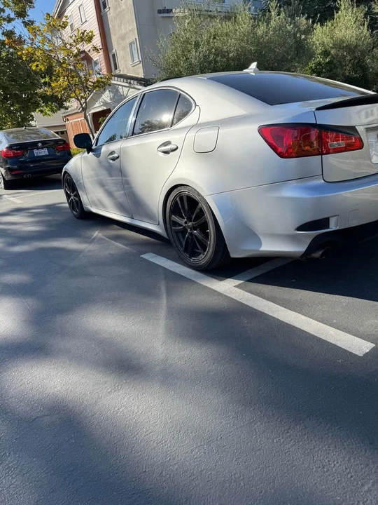 2007 Lexus IS 2nd Gen - Image 2 of 7