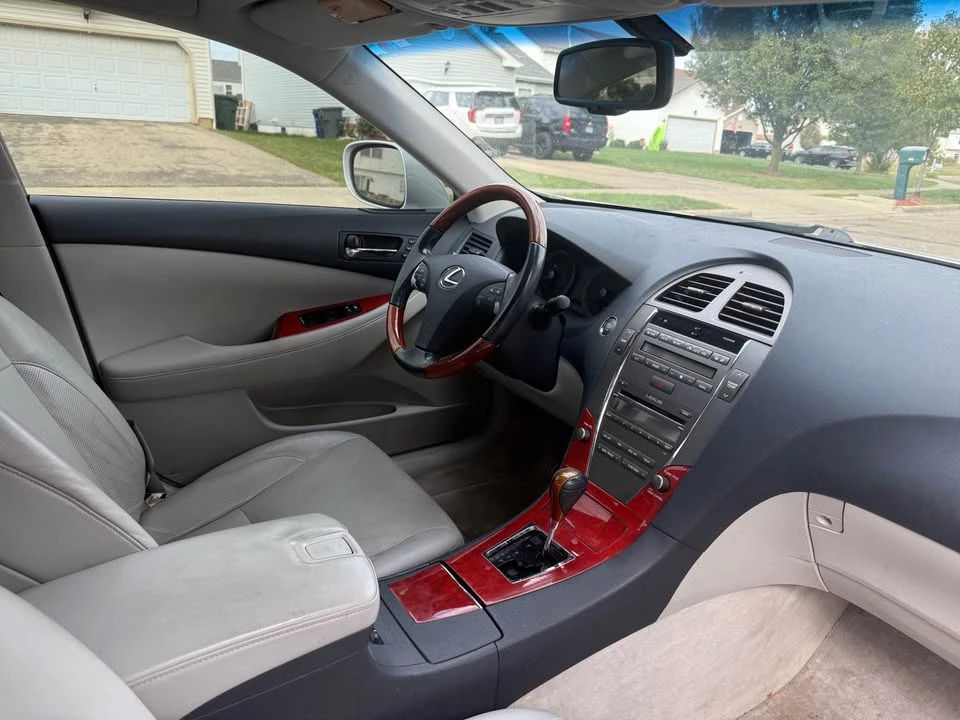 2007 Lexus IS 2nd Gen - Image 8 of 9