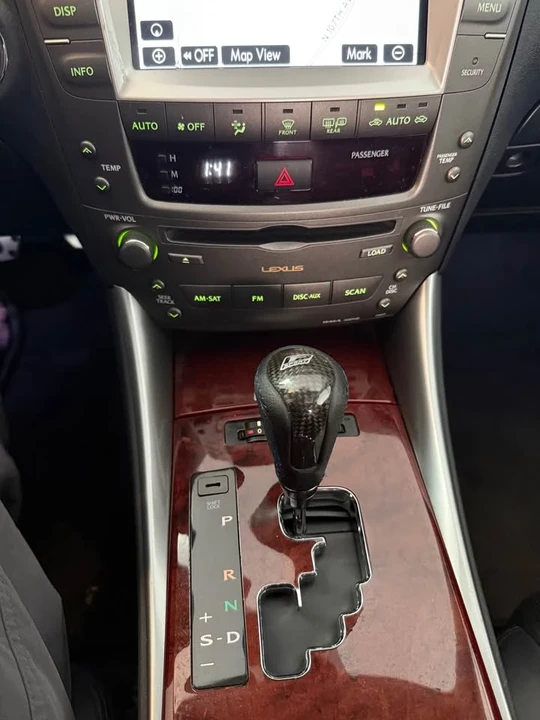 2007 Lexus IS 2nd Gen - Image 8 of 9