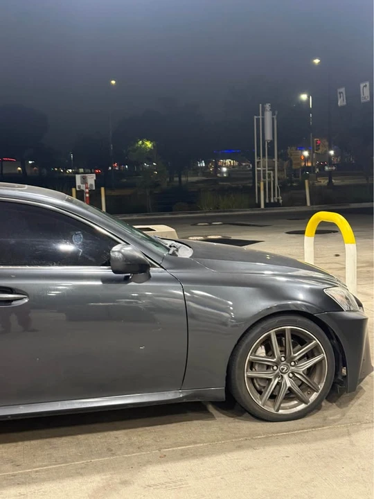 2007 Lexus IS 2nd Gen - Image 13 of 15