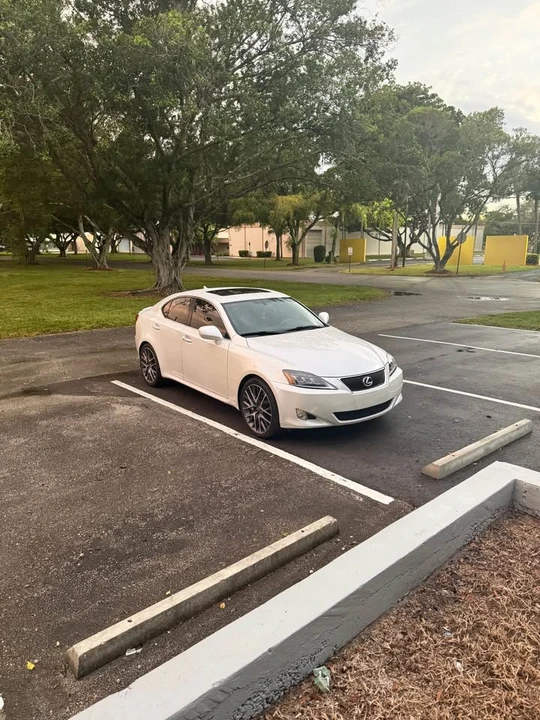 2007 Lexus IS 2nd Gen - Image 2 of 14