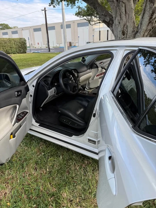 2007 Lexus IS 2nd Gen - Image 4 of 14