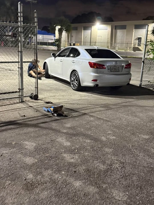 2007 Lexus IS 2nd Gen - Image 12 of 14
