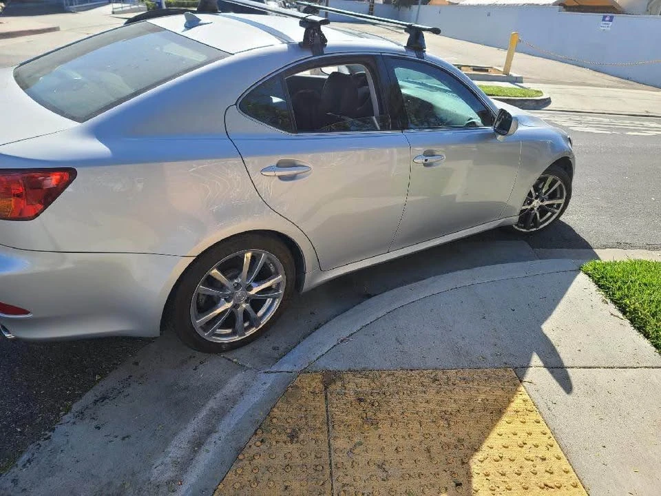 2007 Lexus IS 2nd Gen - Image 3 of 5