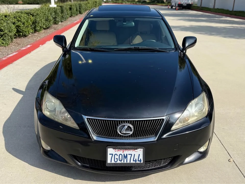 2007 Lexus IS 2nd Gen - Image 8 of 12