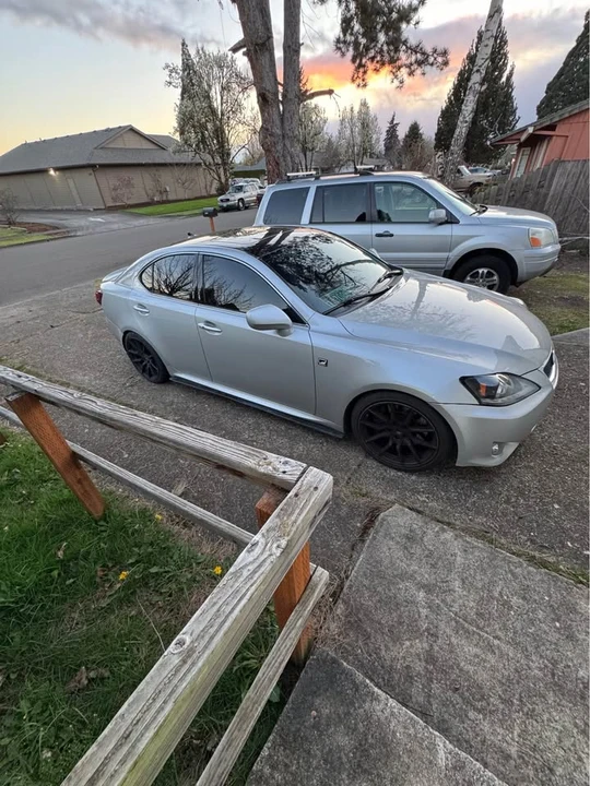 2007 Lexus IS 2nd Gen - Image 2 of 5
