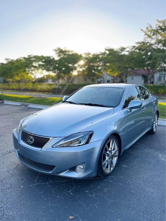 2007 Lexus IS 2nd Gen - Image 5 of 10