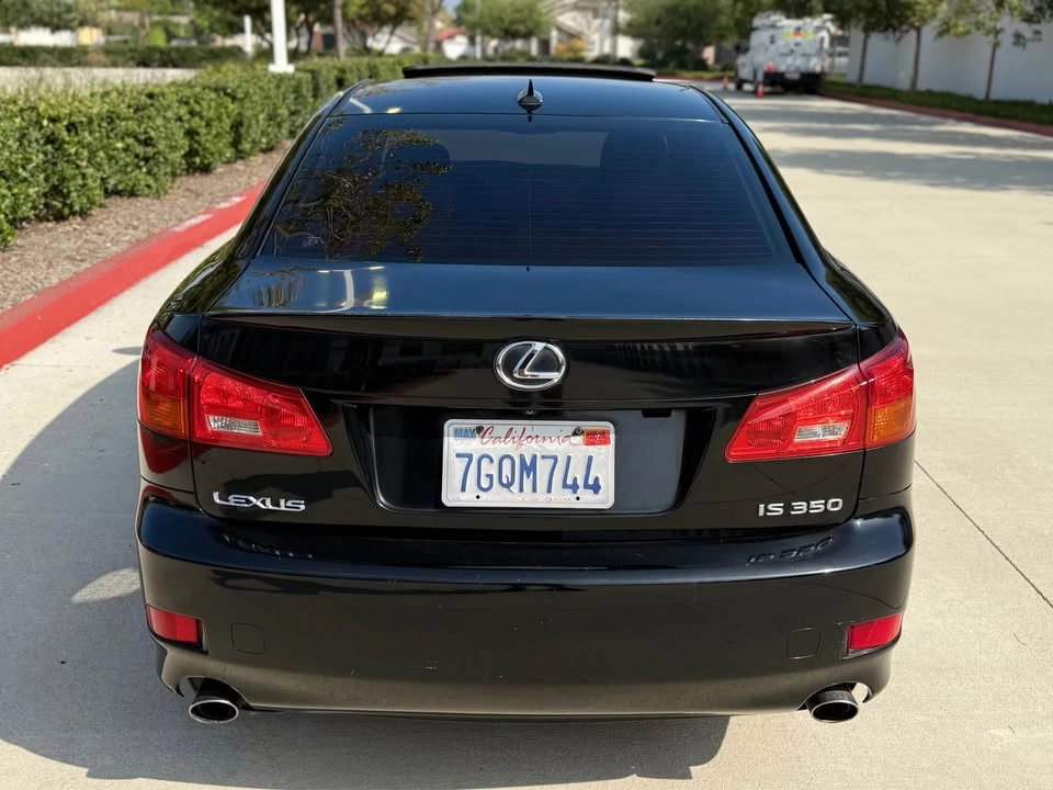 2007 Lexus IS 2nd Gen - Image 4 of 12