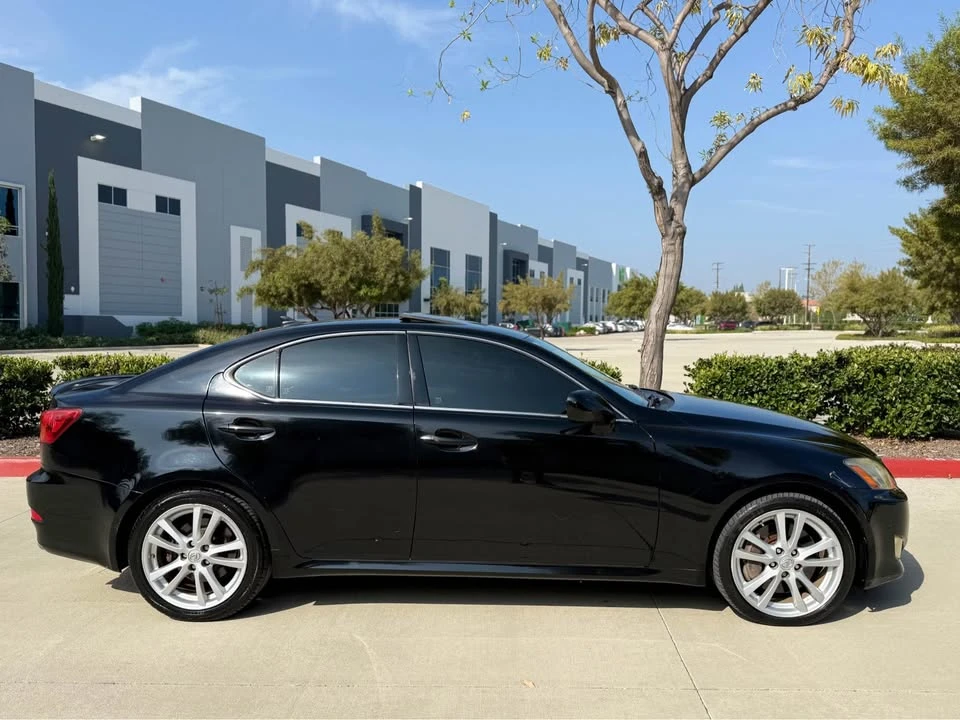 2007 Lexus IS 2nd Gen - Image 6 of 12