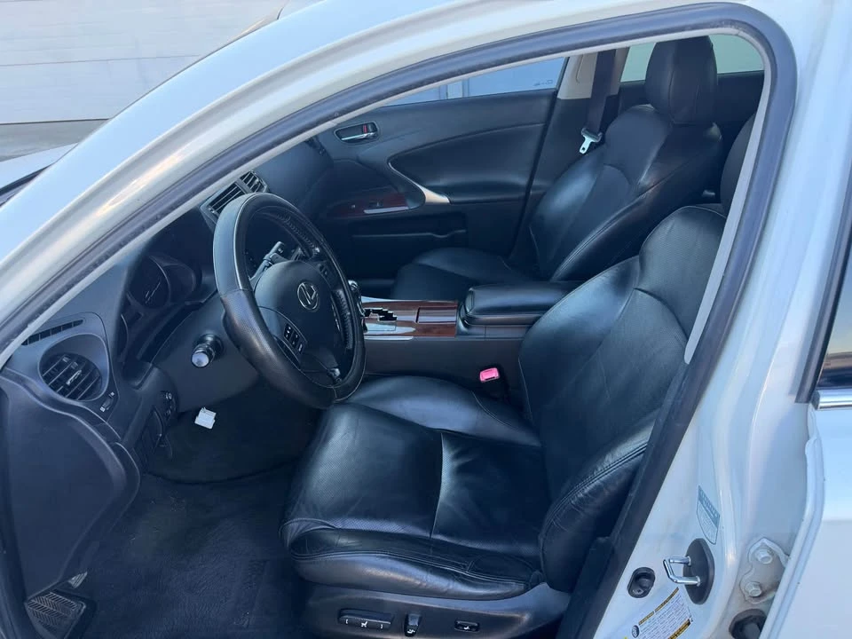 2007 Lexus IS 2nd Gen - Image 8 of 17