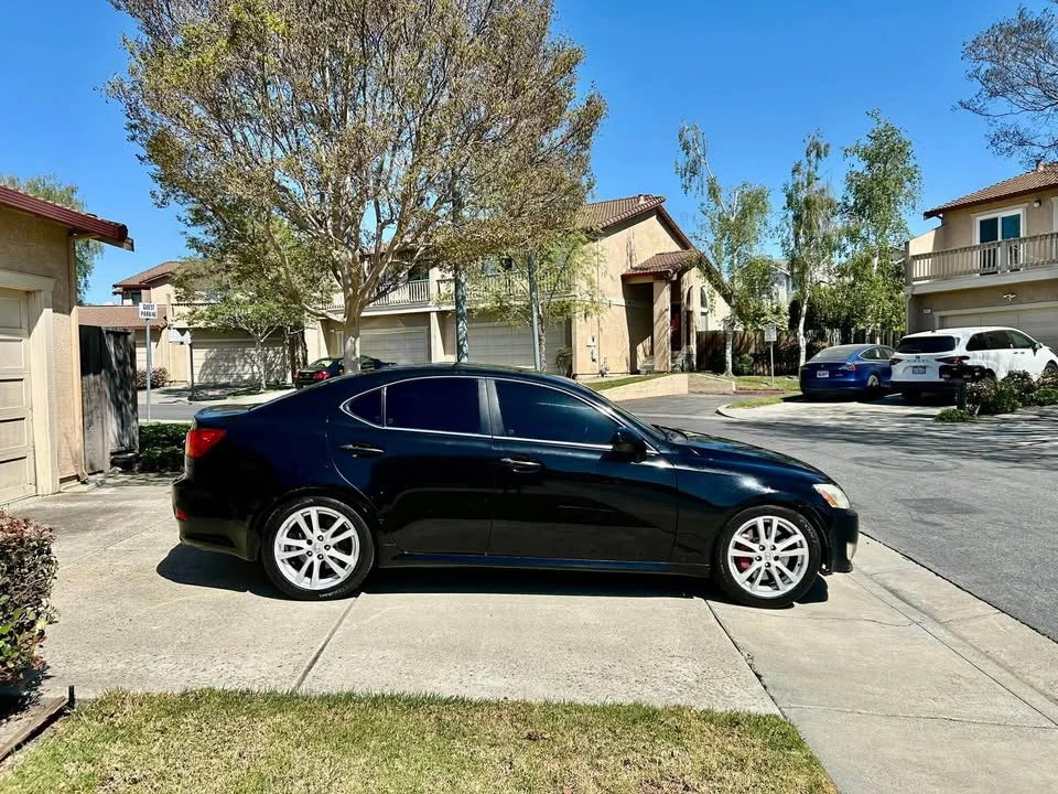 2007 Lexus IS 2nd Gen - Image 5 of 10