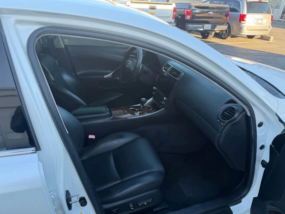 2007 Lexus IS 2nd Gen - Image 9 of 17