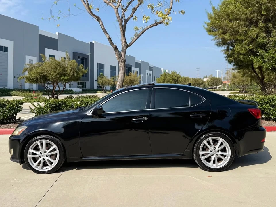 2007 Lexus IS 2nd Gen - Image 2 of 12
