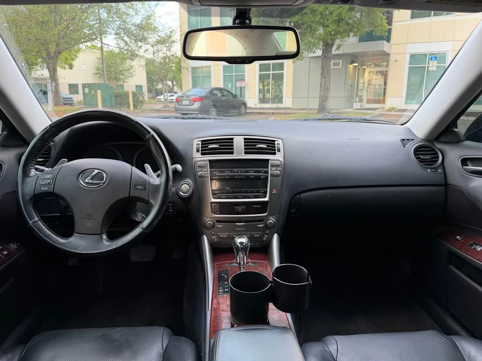 2007 Lexus IS 2nd Gen - Image 15 of 17