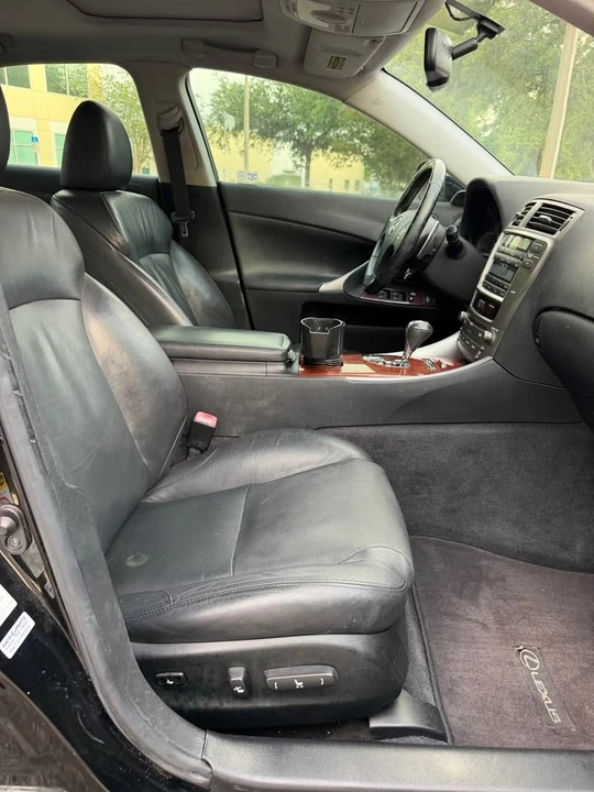 2007 Lexus IS 2nd Gen - Image 12 of 17
