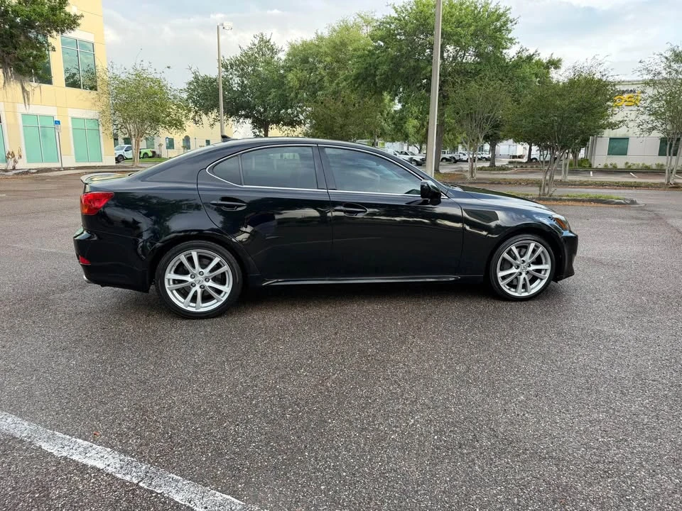 2007 Lexus IS 2nd Gen - Image 4 of 18