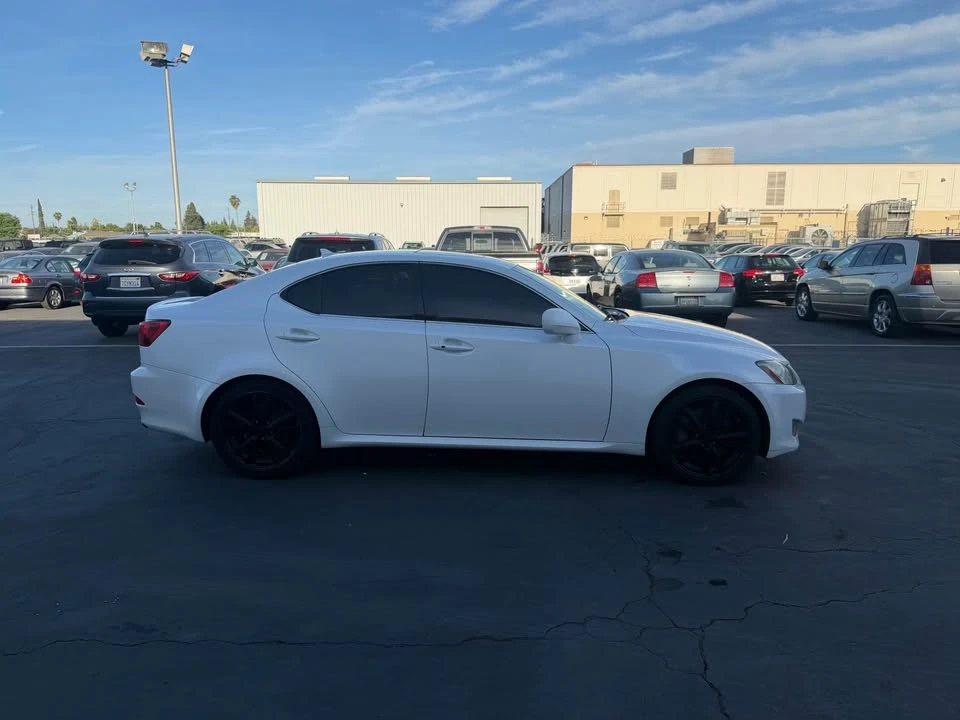 2007 Lexus IS 2nd Gen - Image 4 of 17