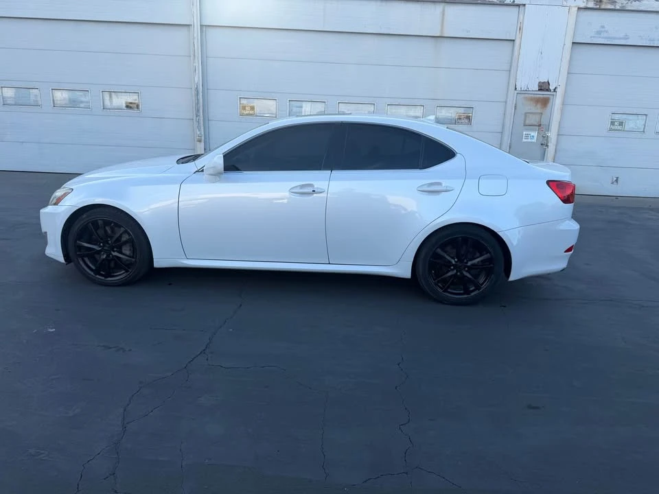 2007 Lexus IS 2nd Gen - Image 5 of 17