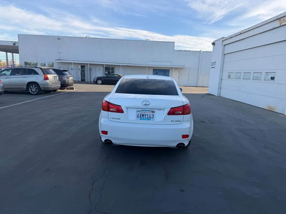 2007 Lexus IS 2nd Gen - Image 6 of 17