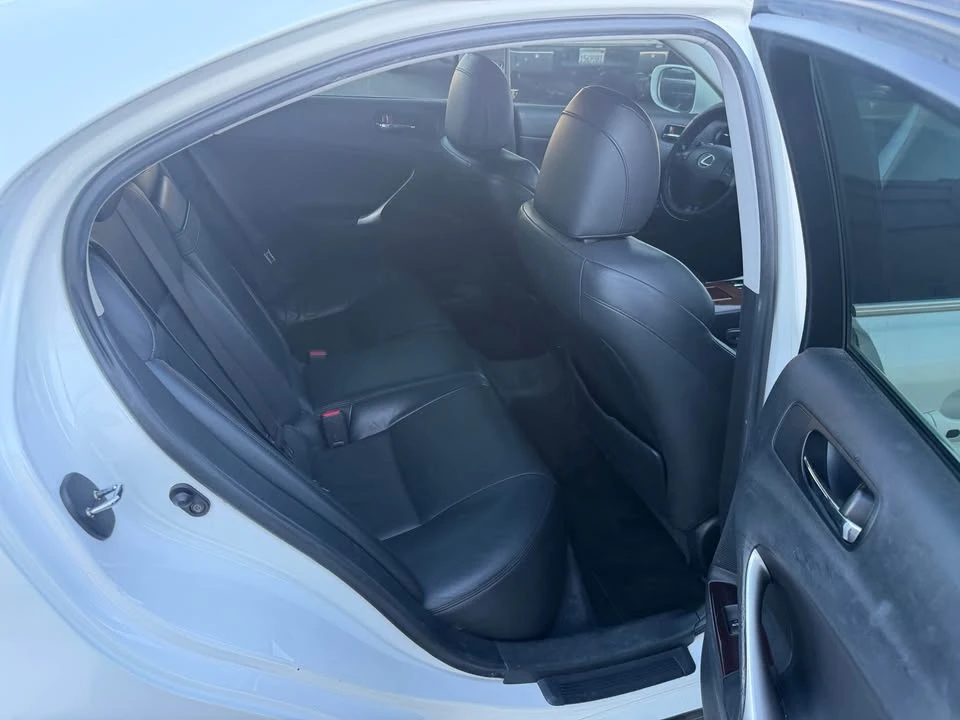 2007 Lexus IS 2nd Gen - Image 13 of 17