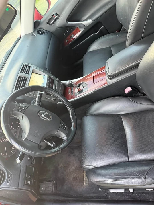 2007 Lexus IS 2nd Gen - Image 5 of 18